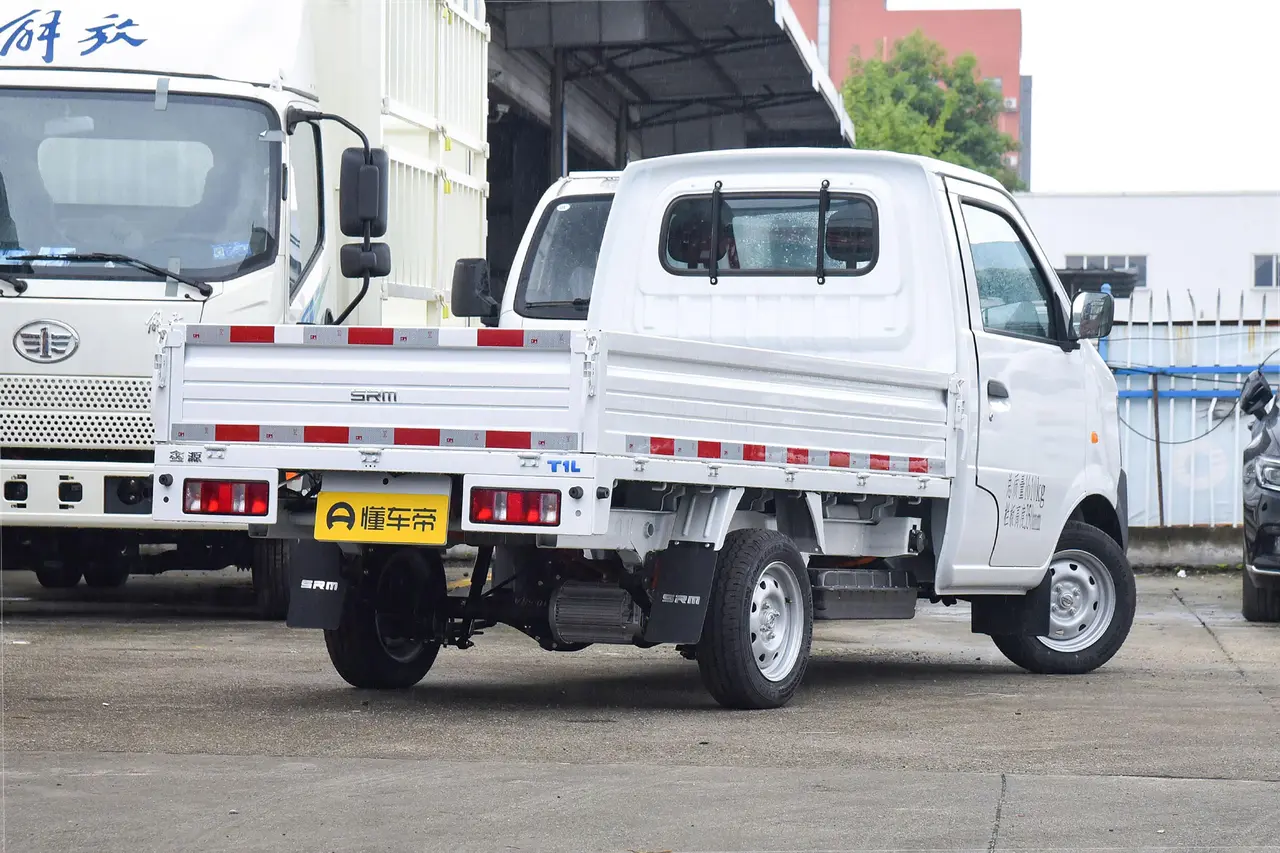 SRM Xinyuan T1L EV 2023