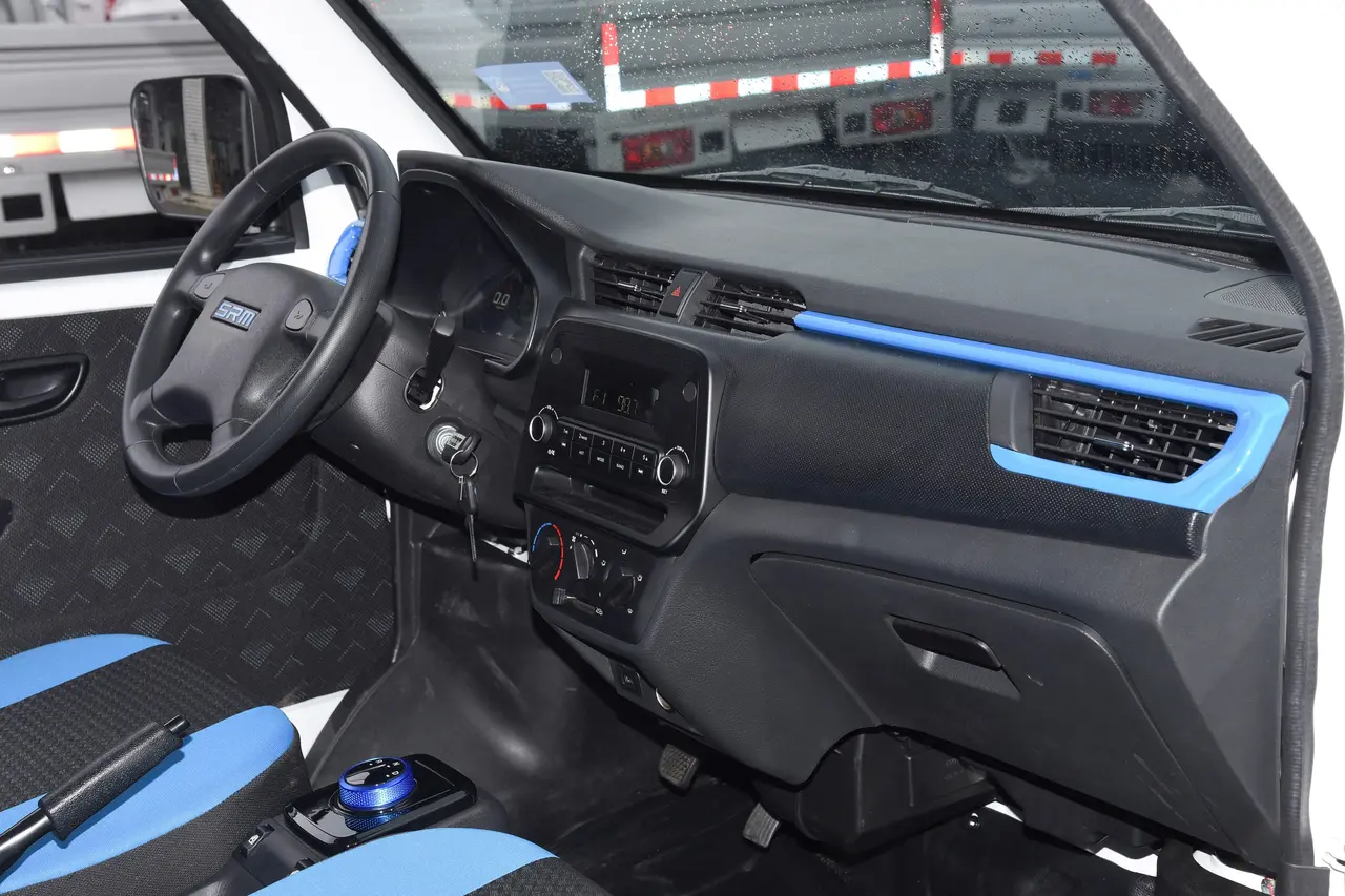 SRM Xinyuan T1L EV 2023