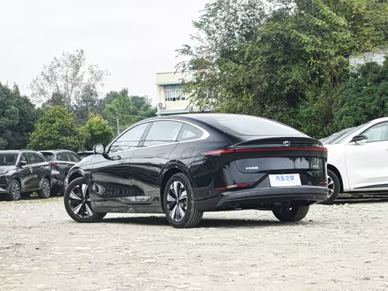 Changan Qiyuan A07 2025