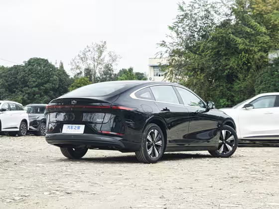 Changan Qiyuan A07 2025