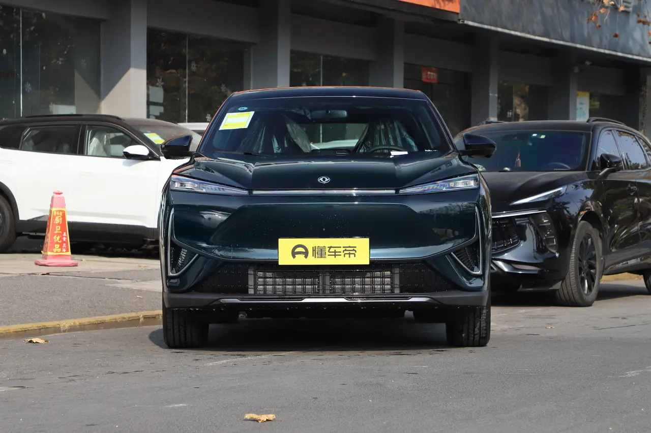 Dongfeng Aeolus L7 EV 2024