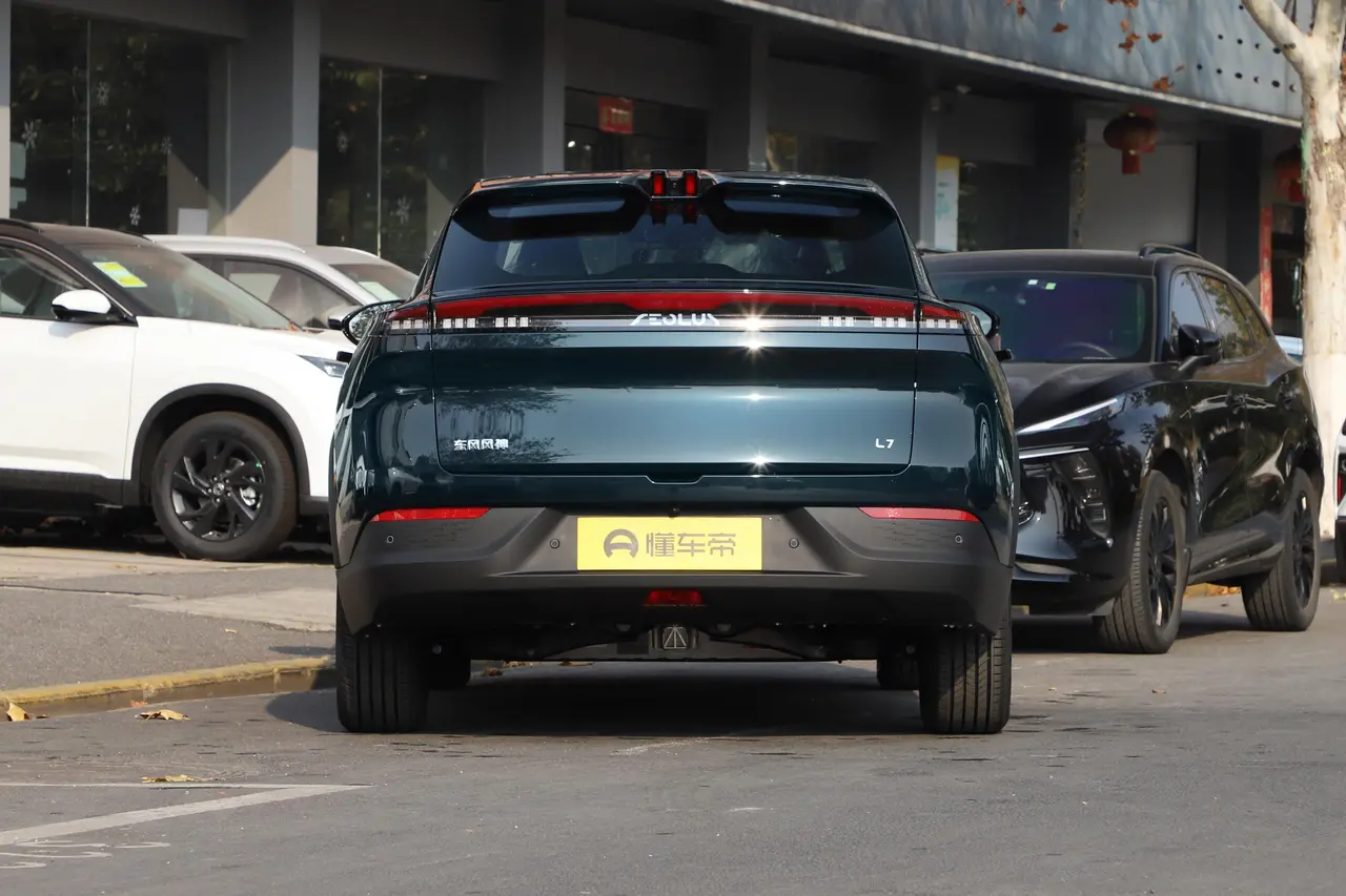 Dongfeng Aeolus L7 EV 2024