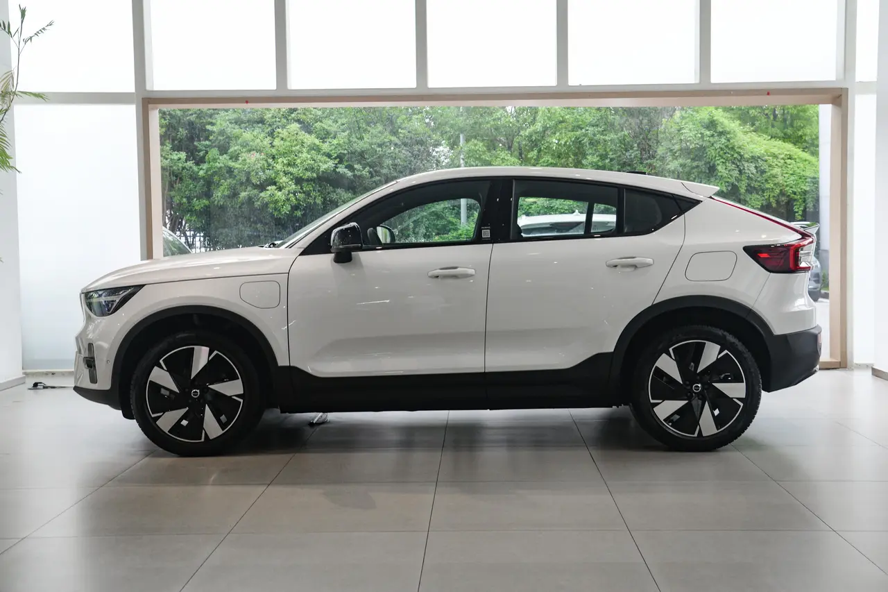 Volvo C40 Recharge 2024