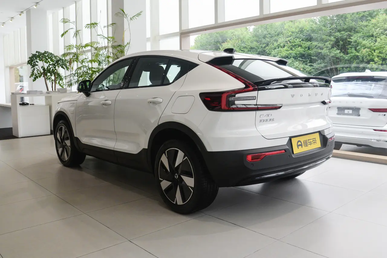 Volvo C40 Recharge 2024