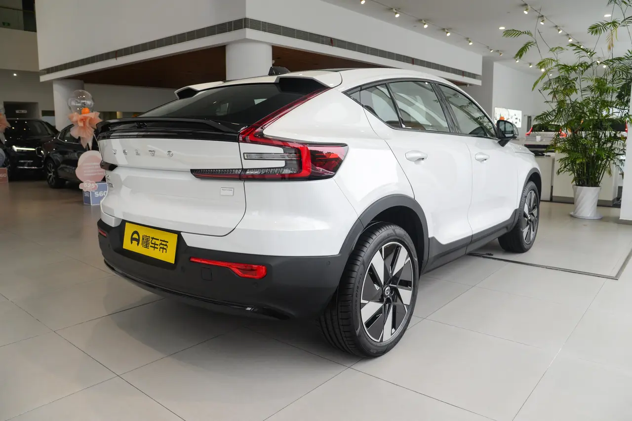 Volvo C40 Recharge 2024