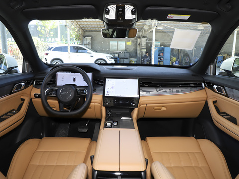 Lynk &amp; Co 09 2024