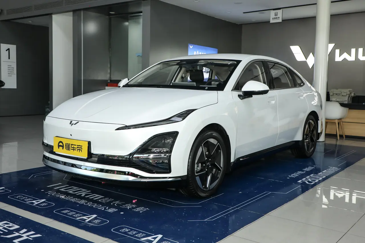 Wuling Starlight EV 2024