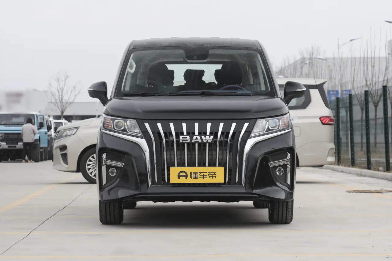 BAW M7 EV 2025
