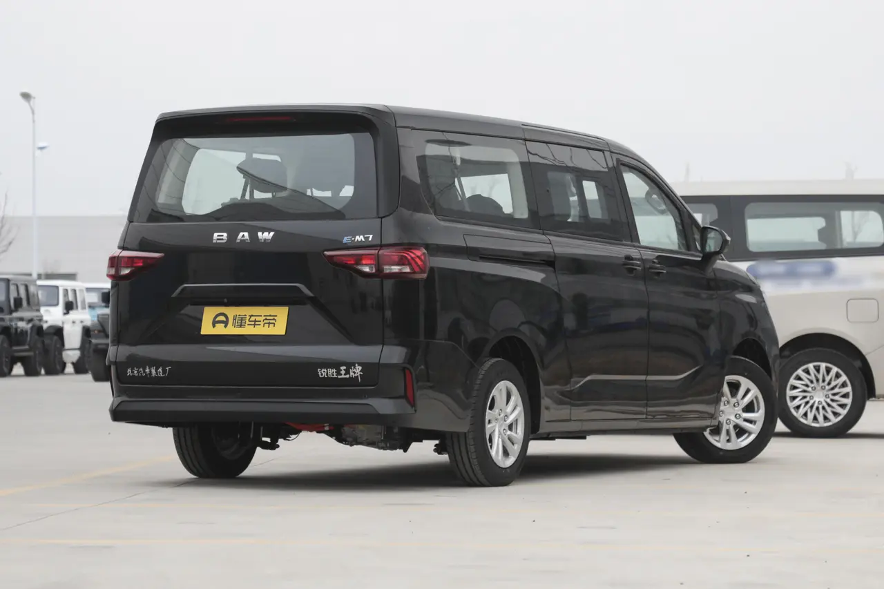 BAW M7 EV 2025