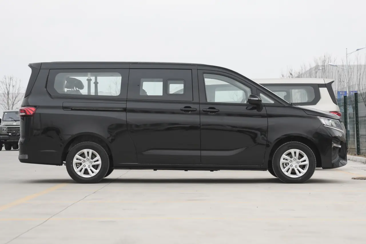 BAW M7 EV 2025
