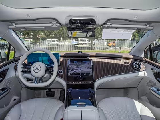 Mercedes EQE 2022