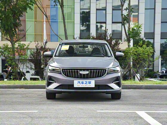 Geely Emgrand 2025