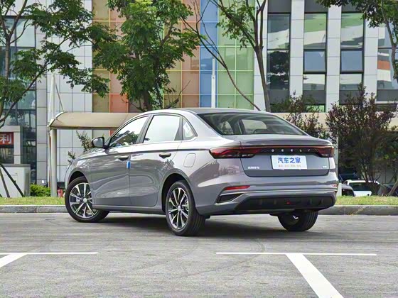 Geely Emgrand 2025