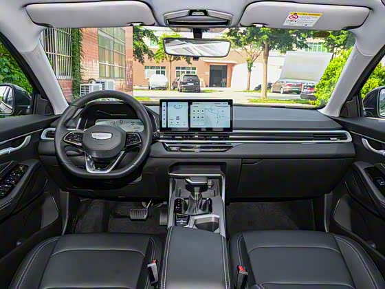 Geely Emgrand 2025