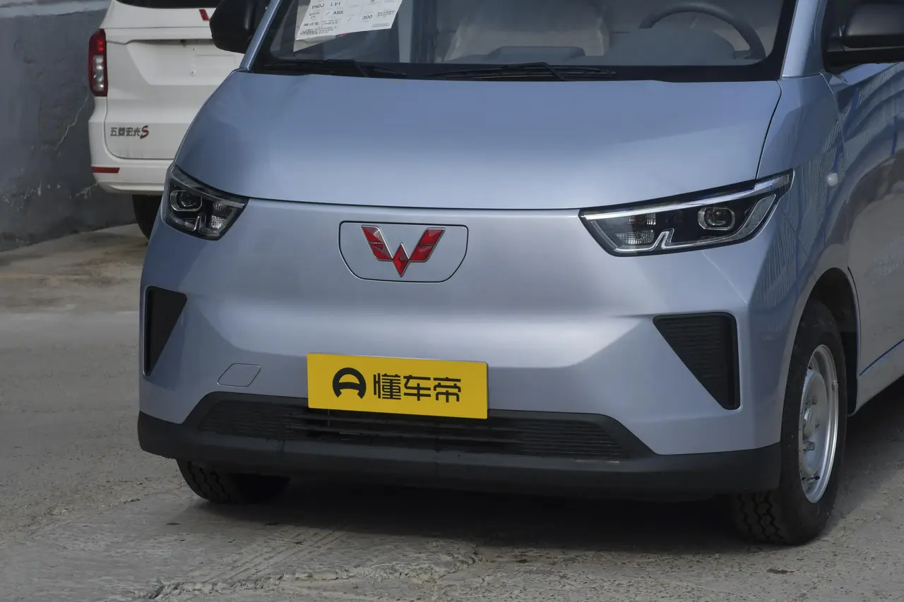 Wuling Yangguang 2024