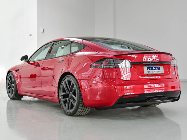 Tesla Model S 2021