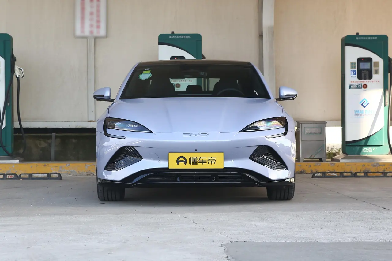 BYD seal 2025