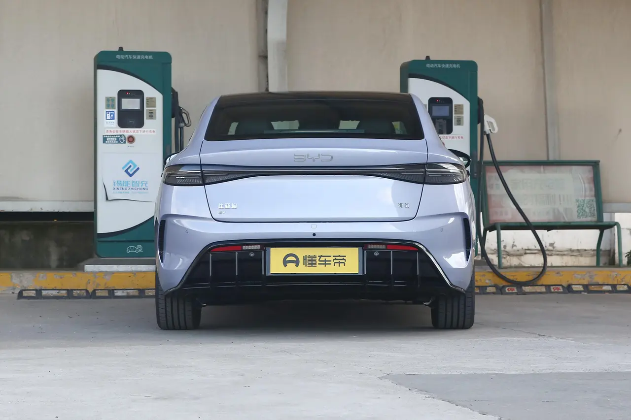 BYD seal 2025