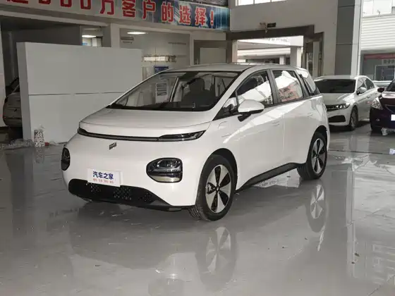 Baojun Clouds 2023