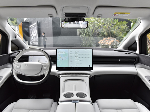 Xpeng X9 2024