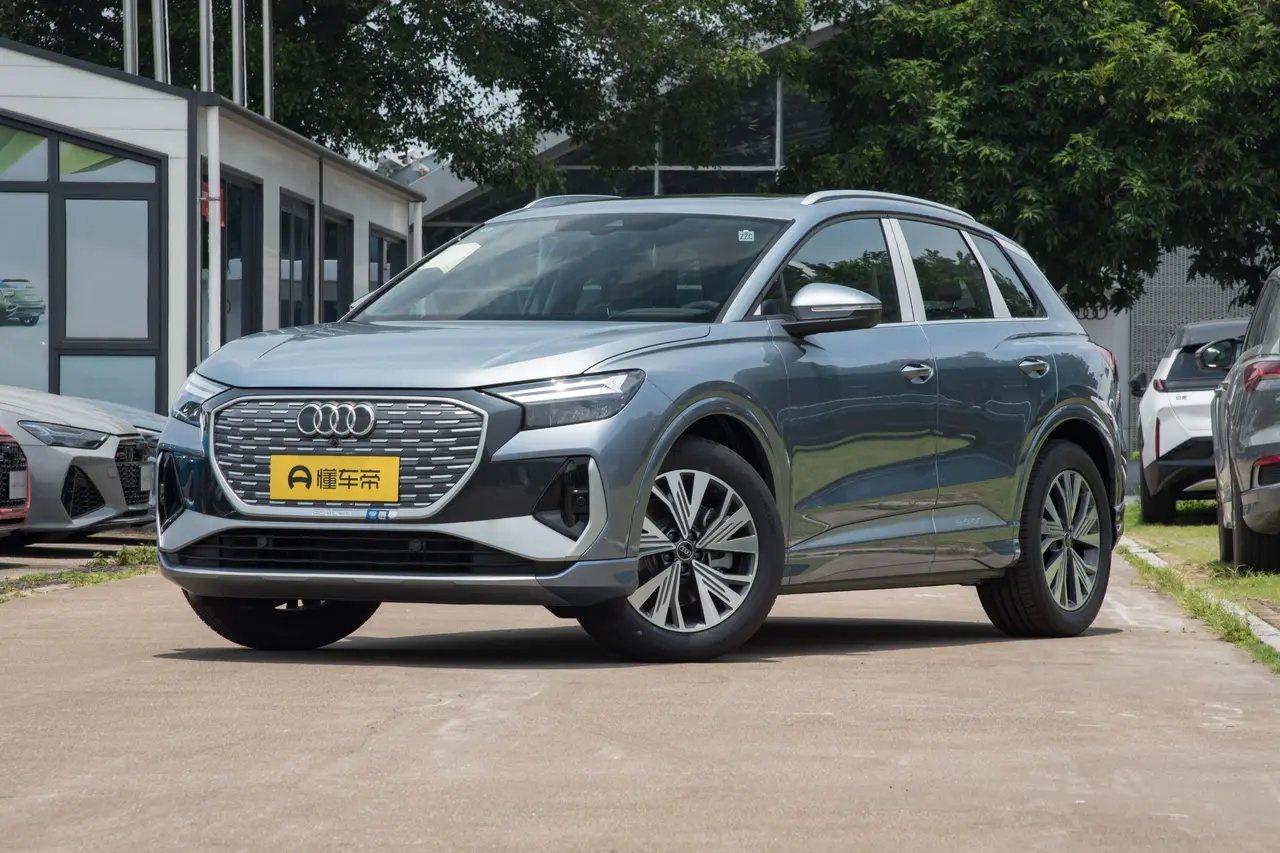 Audi Q4 e-tron 2024