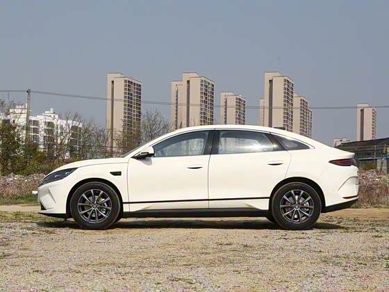 BYD Qin L 2025