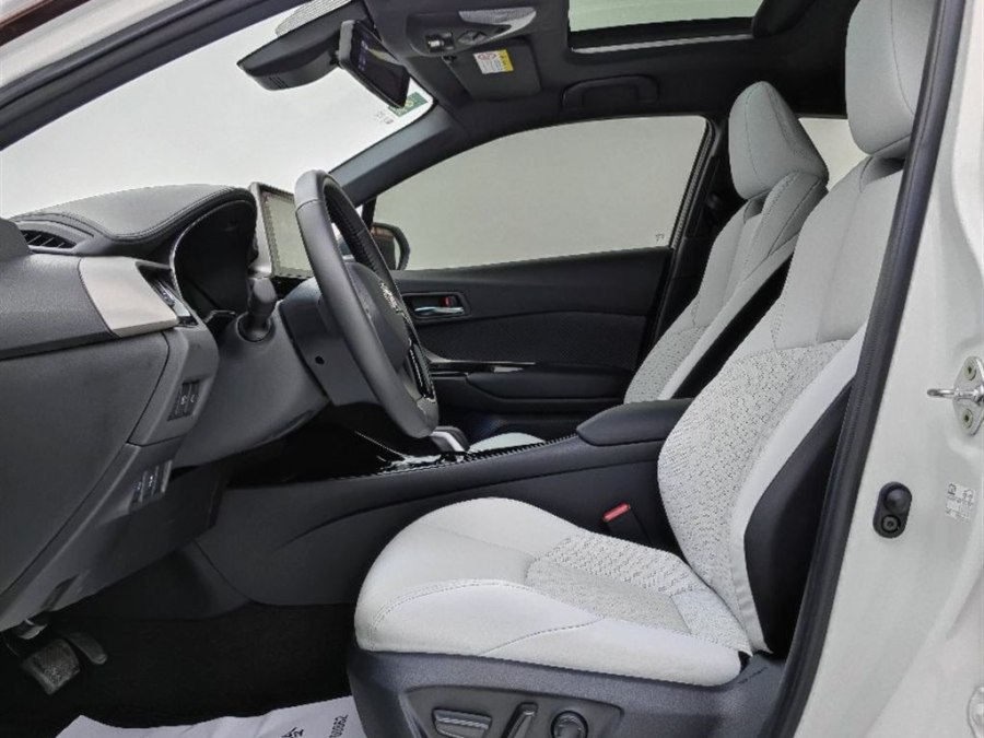 Toyota C-HR EV 2020