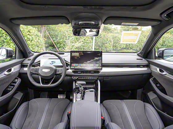 Geely Preface 2025