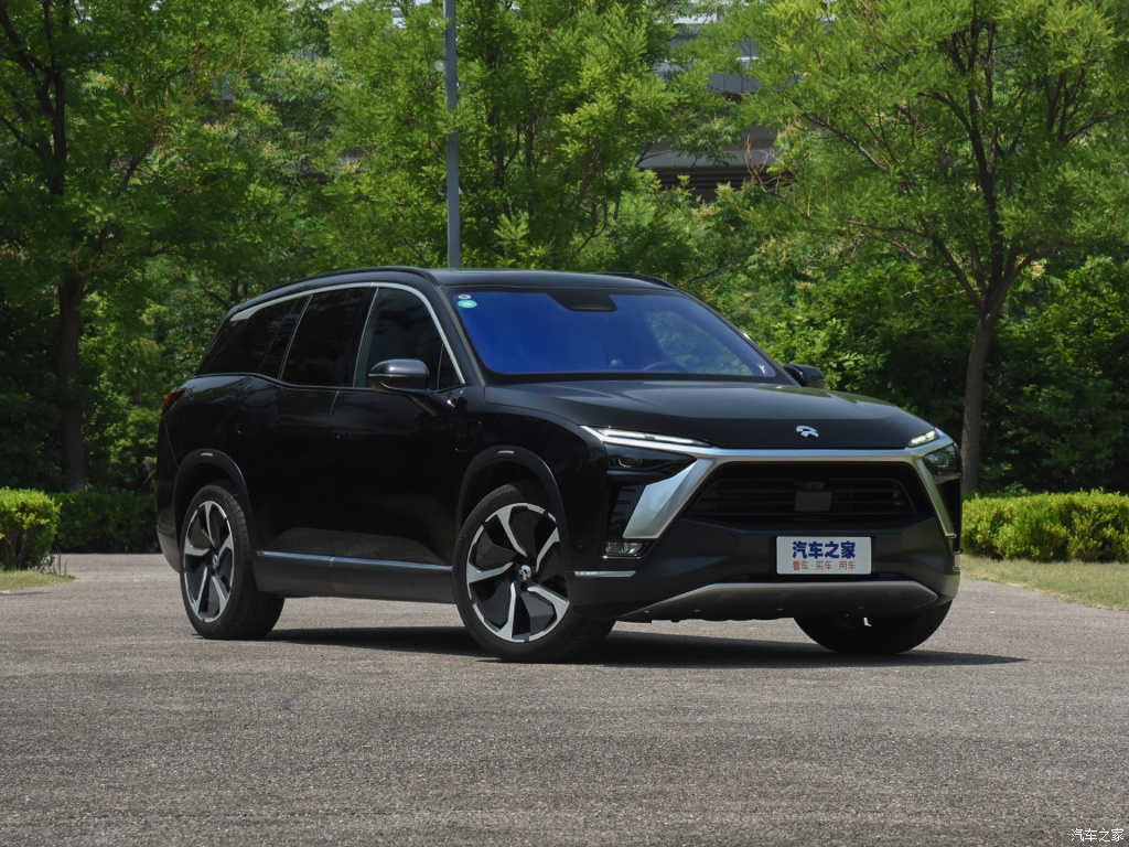 NIO ES8 2021