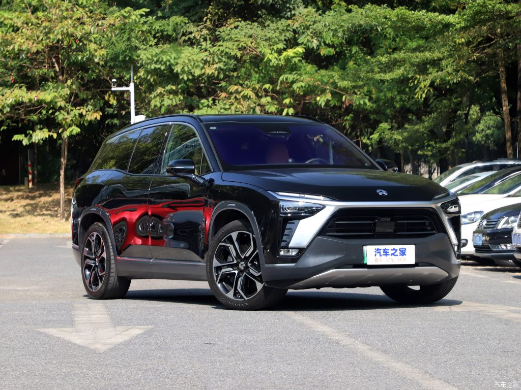 NIO ES8 2021