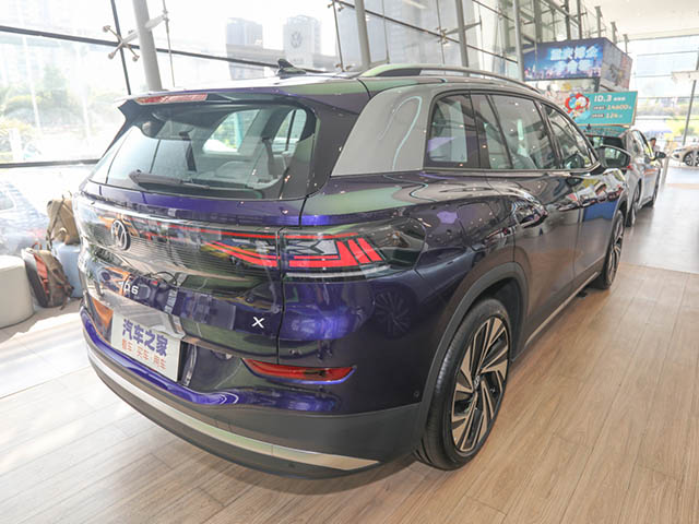 Volkswagen ID.6 2022