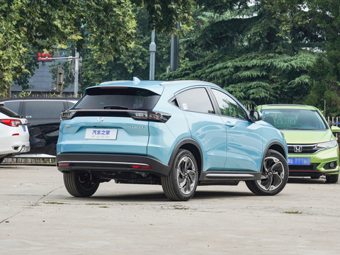 Dongfeng-Honda M-NV 2024