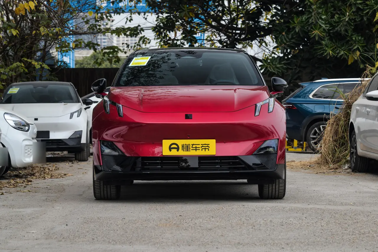 Lynk &amp; Co Z20 2025