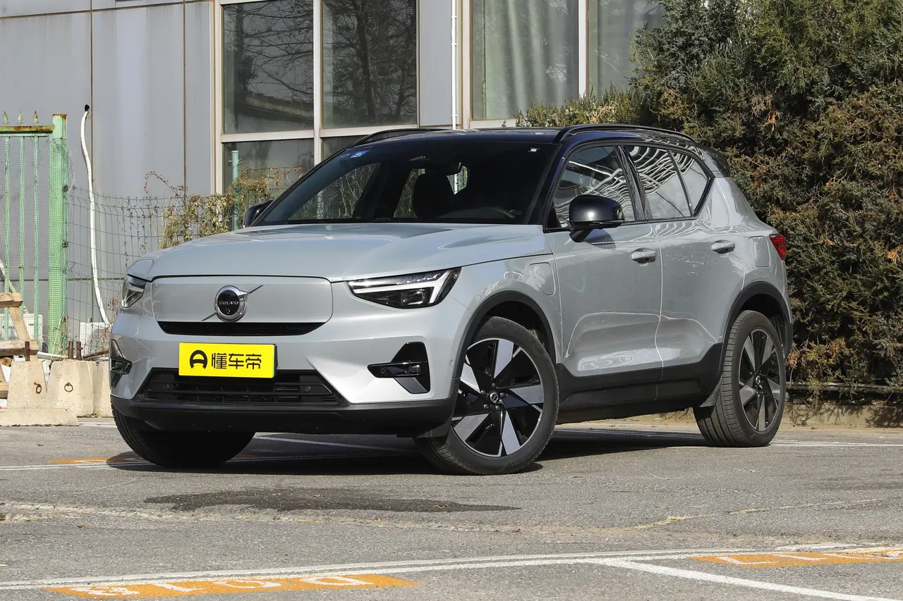 Volvo XC40 Recharge 2024