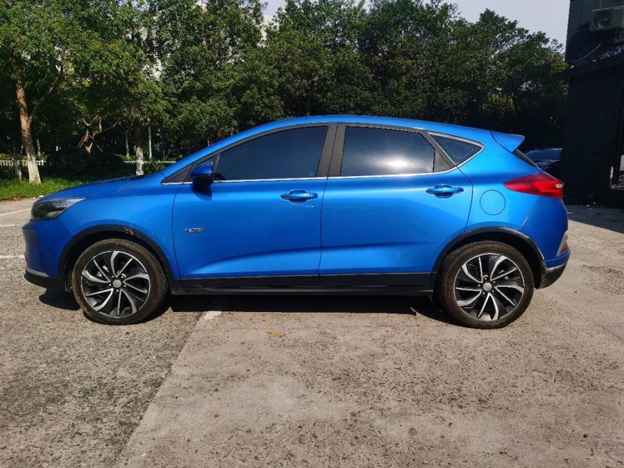 Geely Emgrand GSe 2020