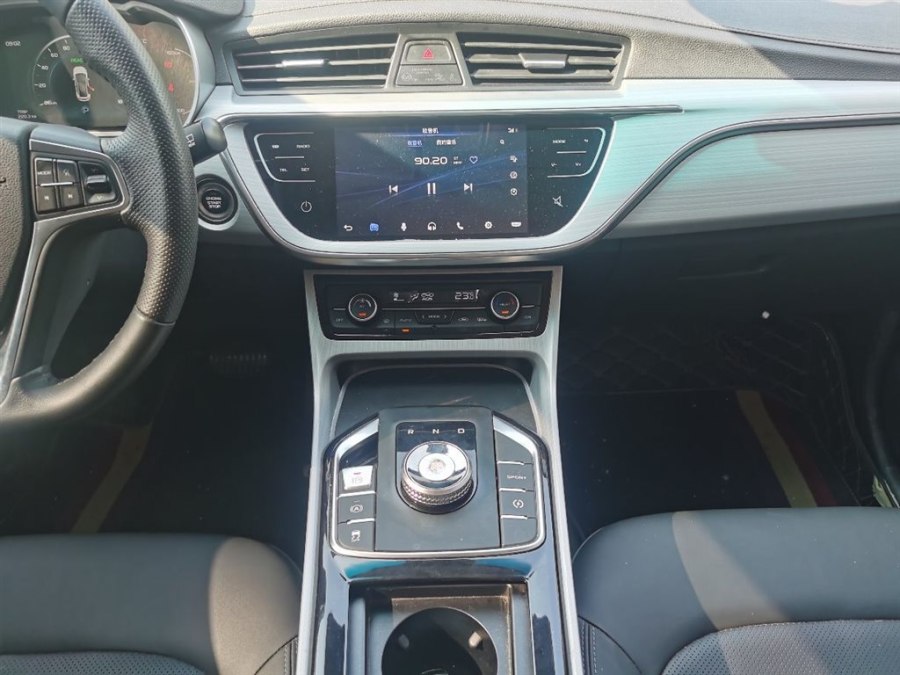 Geely Emgrand GSe 2020