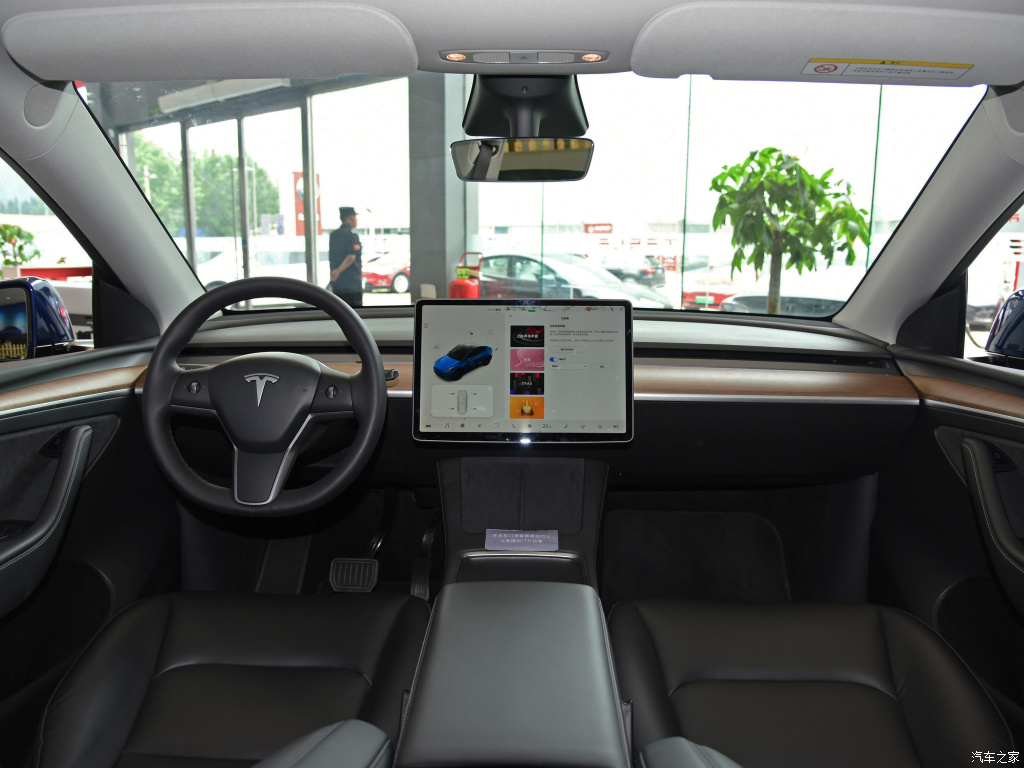 Tesla Model Y 2021