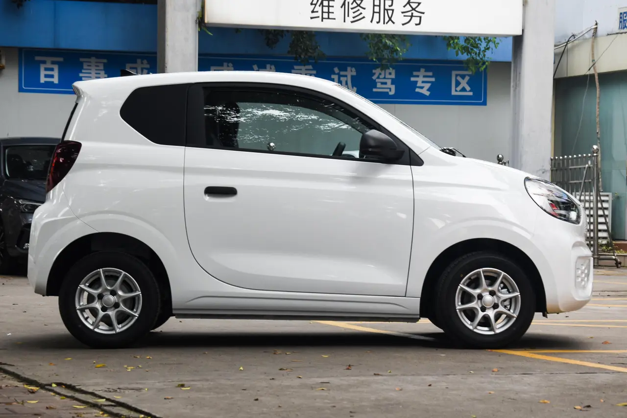 Roewe Clever 2022
