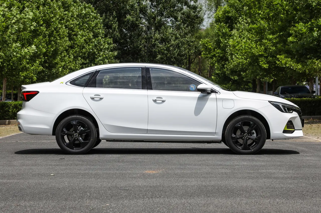 Roewe I6 Max EV 2022