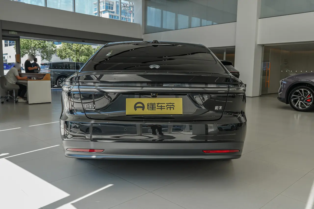 NIO ET7 2024