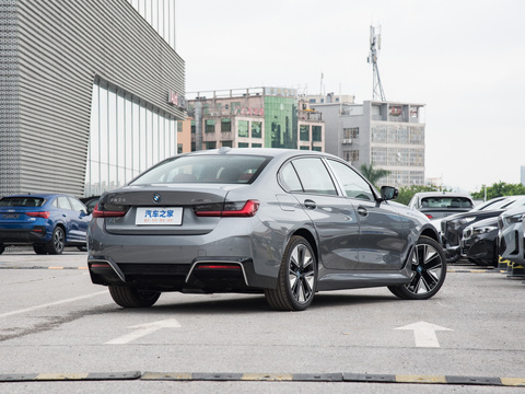 BMW i3 2024
