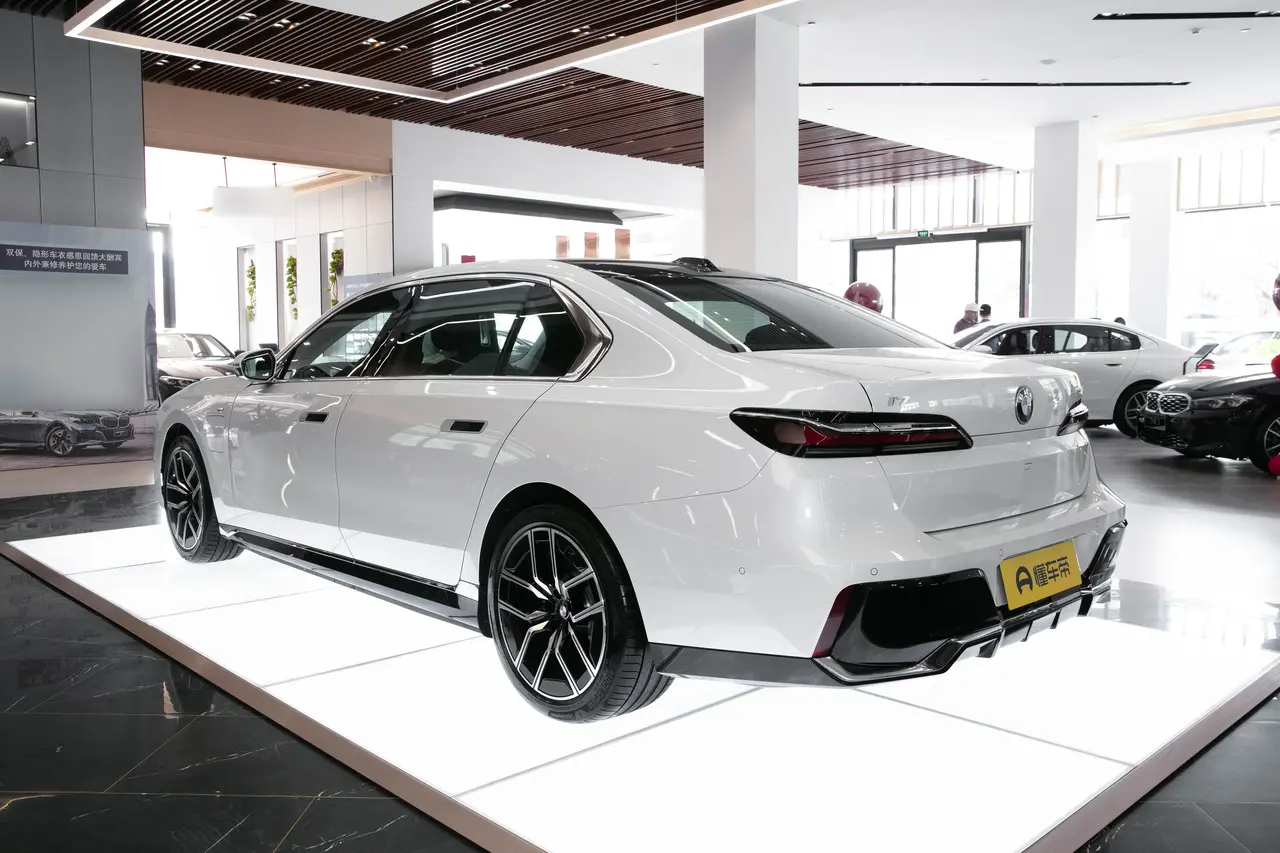 BMW I7 2023