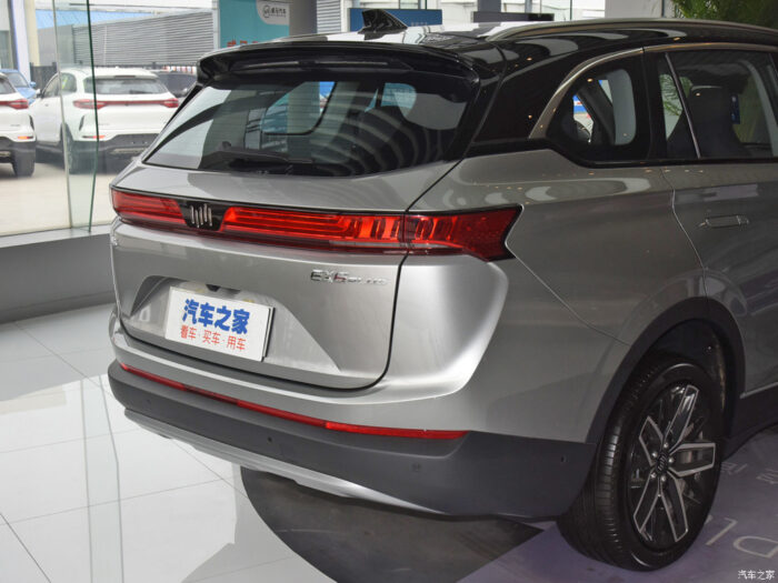 Weltmeister EX6 2022