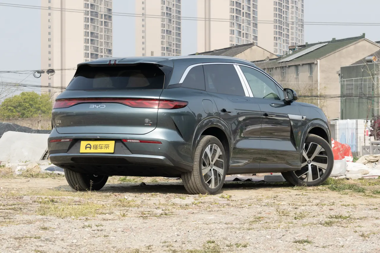 BYD Tang L EV 2025