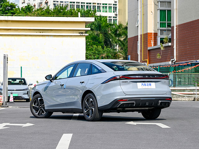 Geely Galaxy L6 2024