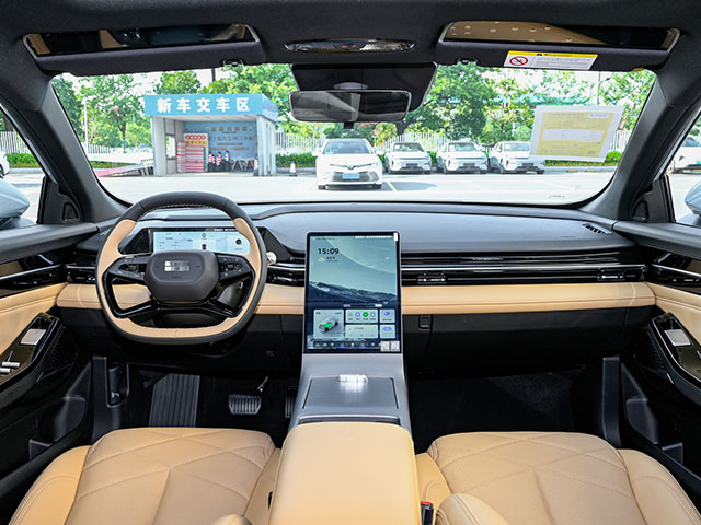 Geely Galaxy L6 2024