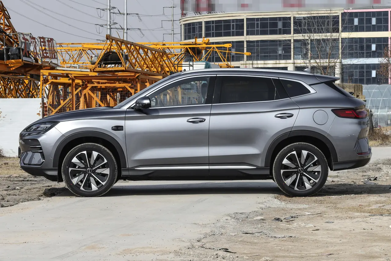 BYD Song Plus EV 2025