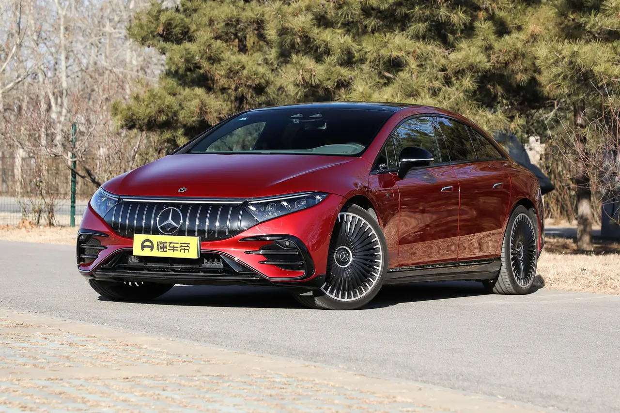 Mercedes EQS AMG 2023