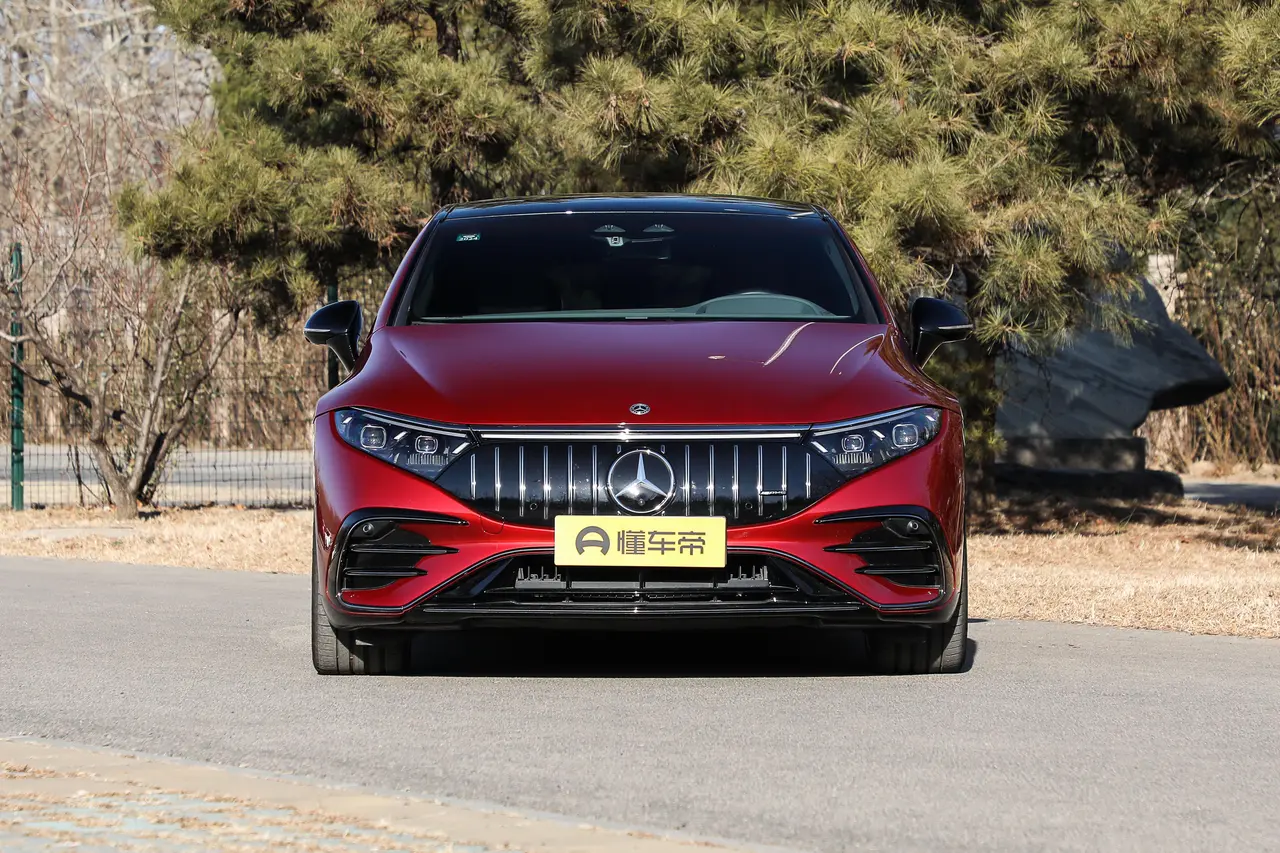 Mercedes EQS AMG 2023