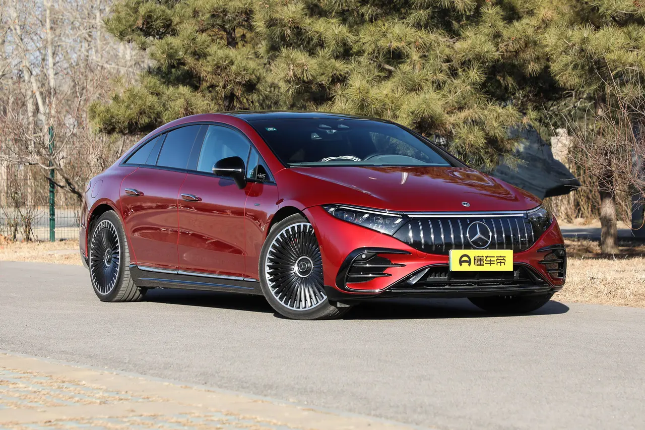 Mercedes EQS AMG 2023